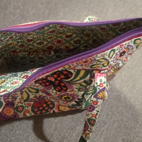 Vera Bradley tote - Picture 2 of 2